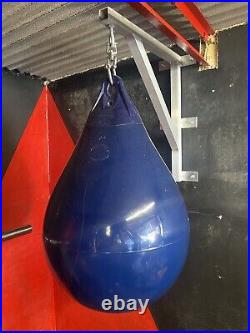 22 Aqua Punch Bag With bracket And Chain