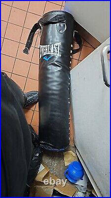 Everlast Boxing Heavy Punch Bag AND Stand